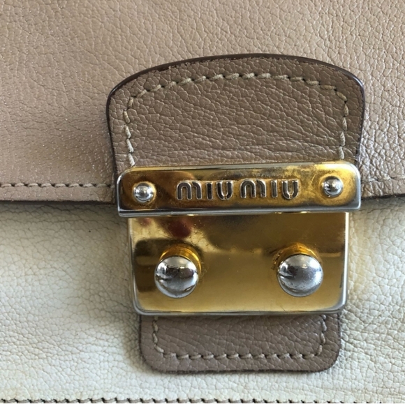AUTHENTIC Miu Miu Crossbody Bag Beige Tan Leather gold hardware purse - Picture 9 of 10